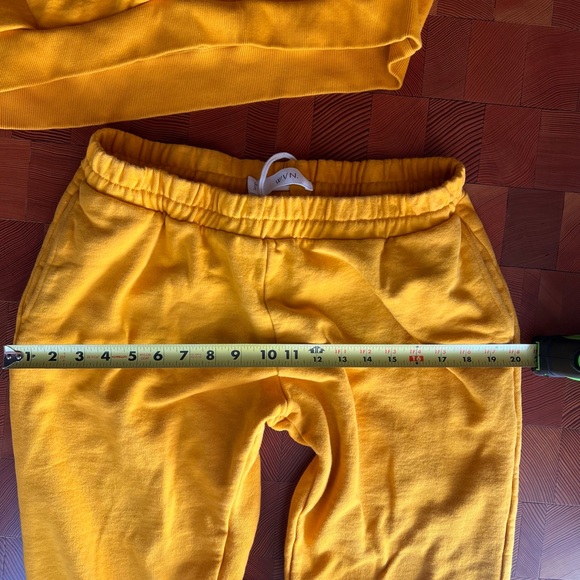 WVN organic cotton sweatshirt sweatpants set EUC - Picture 8 of 13